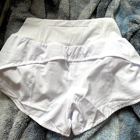 Amazon Essentials White Running Shorts - Picture 1 of 5